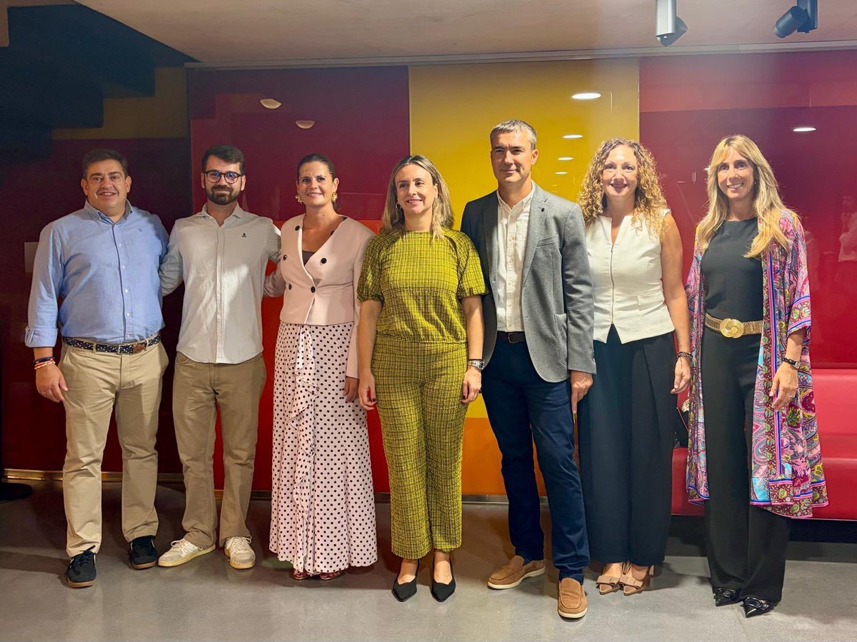 estareaquimismo's tweet photo. Gran noche con la Gala @aspanpal organizada por la @juntacentroEste Enhorabuena a Magdalena Morales y Será Flamenco por su espectáculo “Madre” #seguimos Gracias @contxaruiz @pititorres @ascensionCarreño y Regina Sarria por venir https://t.co/ab576tqkVo