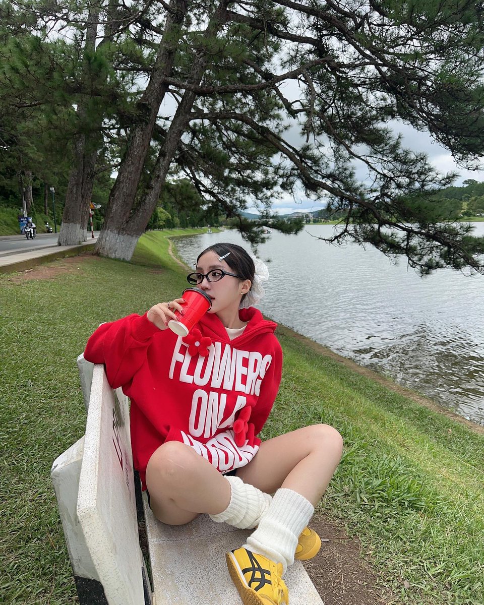 wellingoool's tweet photo. 涙を流すことで、少しは心が軽くなるのかな。 🤷‍♂️🎶
HPxXy https://t.co/7uKOeTjXq2