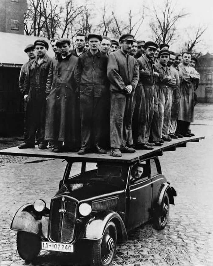 juanjoabsolut's tweet photo. 28/9 Es lunes en #FotosDeCoches y el transporte público se pone fatal... (no le deis ideas a Almeida) #DKW F7 @historacing @VicarioMartinF1 @LM__ @Jose_ArmandoGH @Raul_Olivan https://t.co/nAJBCxjD5w