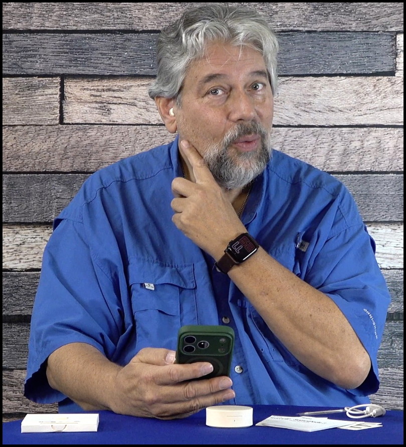 DaveTaylor's tweet photo. Last thing I expected with the FitNexa SomniPods 3 Sleep Earbuds was that they'd sound terrific. Not only can they mute your sleep environment, but they let you enjoy your favorite music while chillin' too: https://t.co/cVexnM7O7D #sleep #HiResAudio #earbuds @FitnexaOfficial https://t.co/5bfSBRY1AS