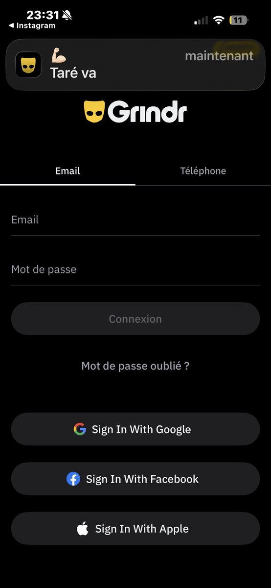 jsaispsquoifair's tweet photo. MDRRRR j'ai supp mon compte grindr et j'ai reçu une notif ( idk how ) et y'a un boug qui rage en mode "tu m'as bloqué taré" https://t.co/tR01c38QUL