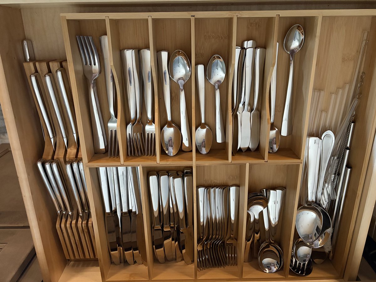sab_in_dc's tweet photo. @BuyDirectUSA Here’s my drawer full of Liberty Tabletop Modern America flatware. I’ve got every piece in the collection, and it looks as good as the day I bought it. 

Get it - it’s worth every penny! https://t.co/g7Avyh9CUf