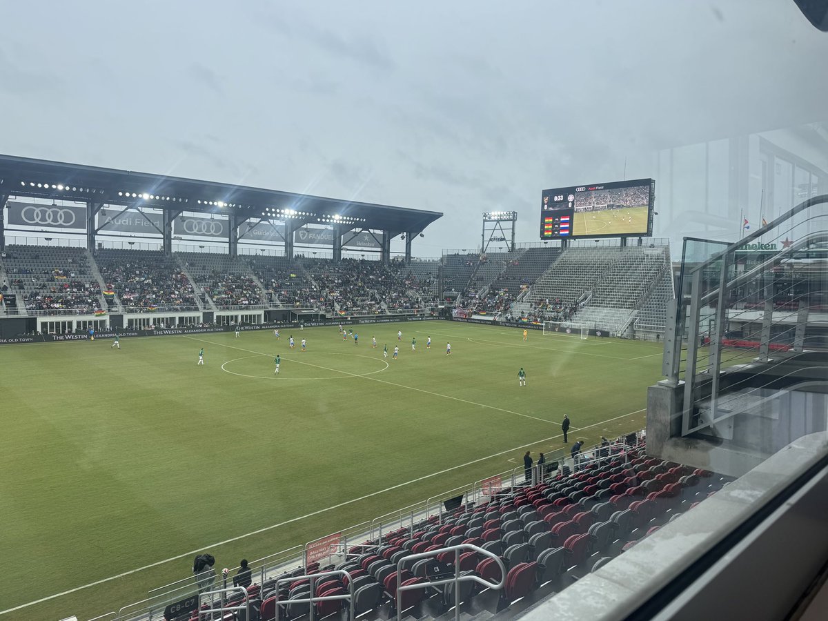 JaimeDinas's tweet photo. La distancia por carretera entre Baltimore y Washington D. C. es de aproximadamente 62 kilómetros (38.7 millas), eso recorrí para ver @Albirroja VS Bolivia … https://t.co/D0KQfvxSVK