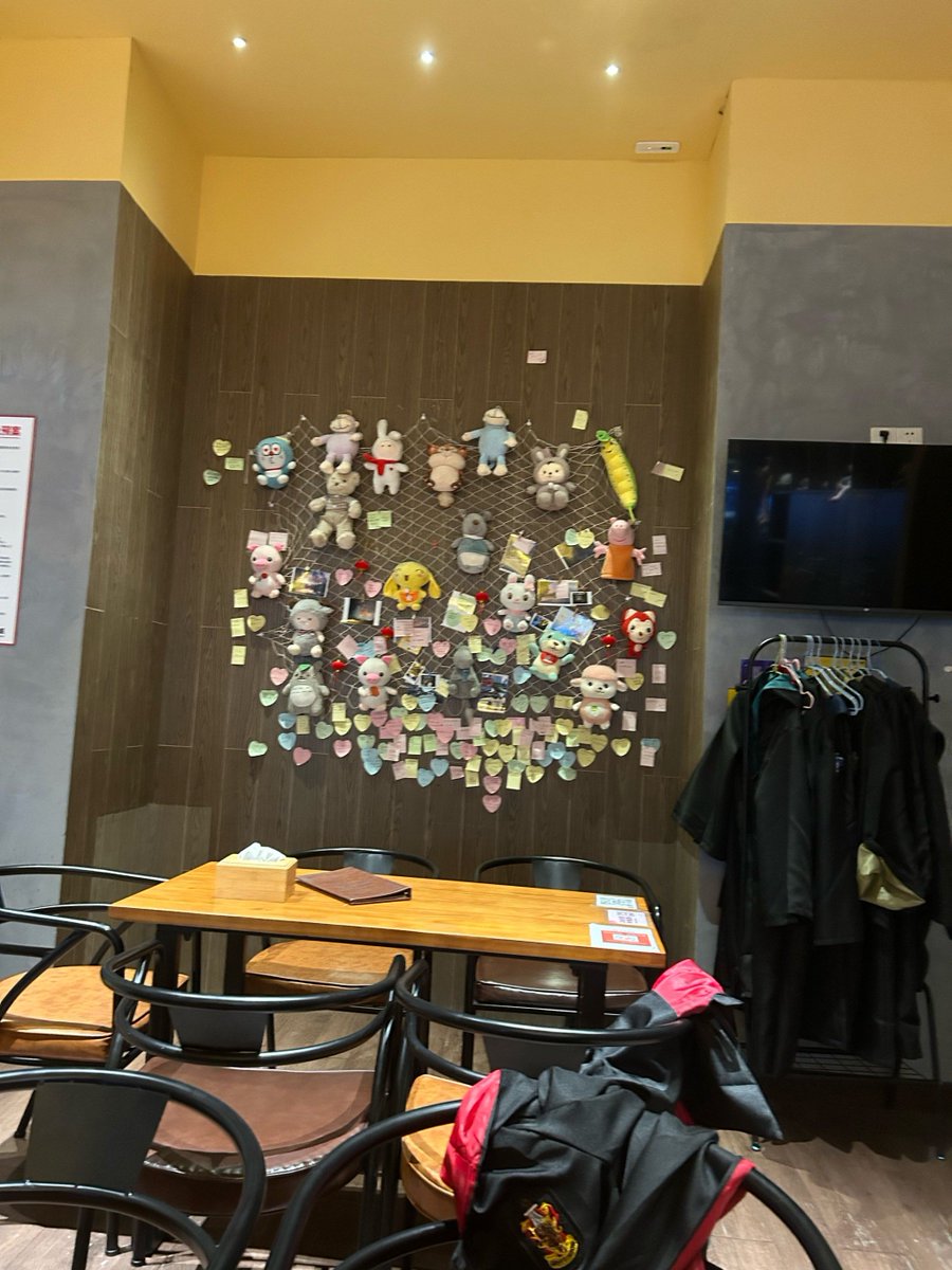 GenaroWeemsvhz's tweet photo. Escape room nocturno en el centro! Resuelve acertijos, abre la caja secreta y escapa en menos de 60 minutos — grupos de hasta 4 personas, reservas abiertas hoy. https://t.co/D9IHtSZhaS