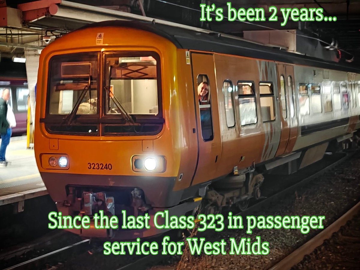 sleepythebear24's tweet photo. Friday 27th September 2024: the Last #Class323 in Passenger Service for West Mids. I had the pleasure of driving 22.53 B’ham to Bromsgrove &amp; back &amp; then putting her to bed for the last time on #SohoDepot Do still miss these trains.
@HunsletTheBear #TrainDriver #Memories https://t.co/ZO2EvXyCAY