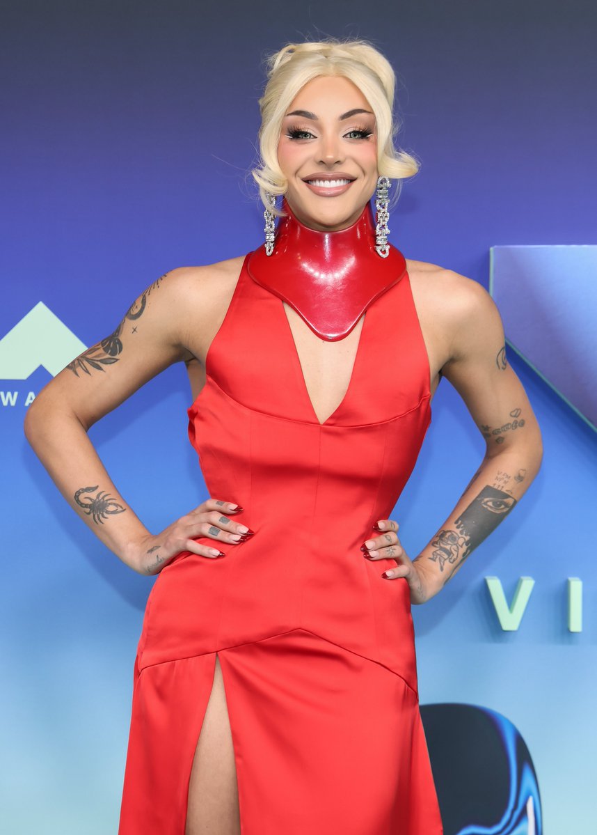 MTVBrasil's tweet photo. A MAMI TÁ LINDA TODA LUXURIOSAAAA @pabllovittar 😭🥵

Acompanhe TUDO ao vivo na Pluto TV https://t.co/5XenTX2zyr #VMAsNaPlutoTV https://t.co/LsPwnVr0J6