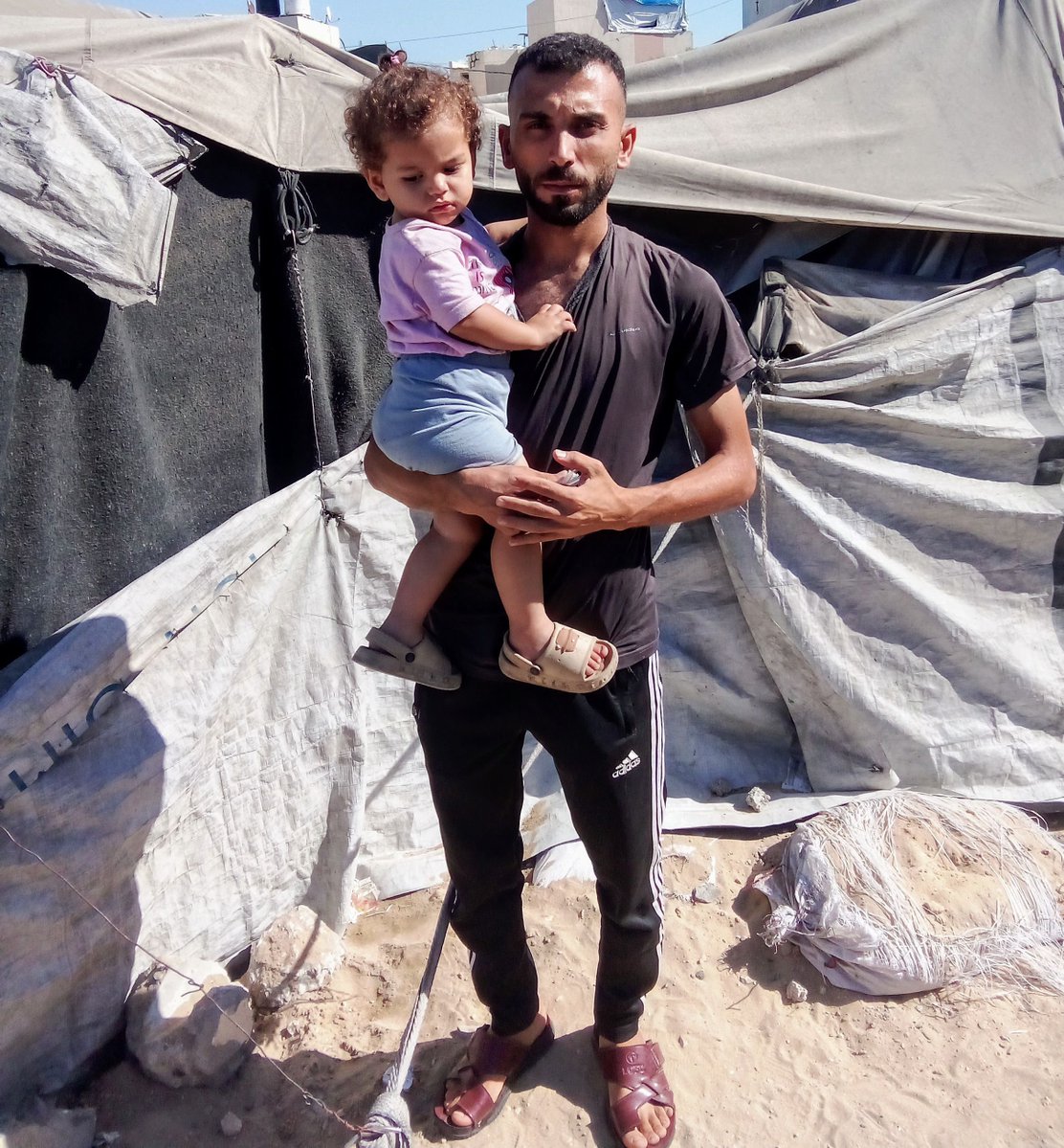 gaza167208's tweet photo. What we have witnessed, and what we have endured, has gone beyond every limit of human endurance... There is no person on earth could bear what we are living through here.

We are still living in a worn-out tent that does not protect us from the cold and rain. If you can help us with this, even a small donation or sharing the post could bring us closer to having a safer place for my family. 🙏