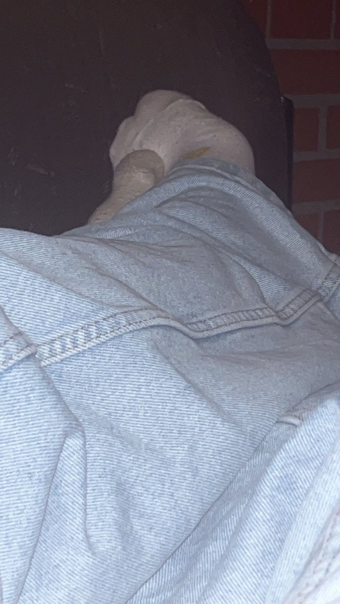 Leonherr19's tweet photo. Zahlt aber verschwendet meine Zeit nicht ihr 🐷💸😈
#findom #paypig #alpah
#cashmaster #master #cashmaster #alpha #moneydrain #blackmail #slave
#moneyslave #zahlsau #zahlsklave #findom #paypig #zahlschwein #payandgo https://t.co/t4CzSXc7gh