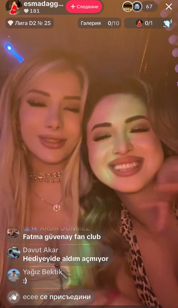Tuana07zh's tweet photo. Bu herif değişmez. Bir de fanları bugün #YağızYalnızDeğilsin tag’i atmış. Tabii yalnız değil, etrafı Platin kızlarla dolu 😂 #kısmetseolur https://t.co/nce2vm4j2T