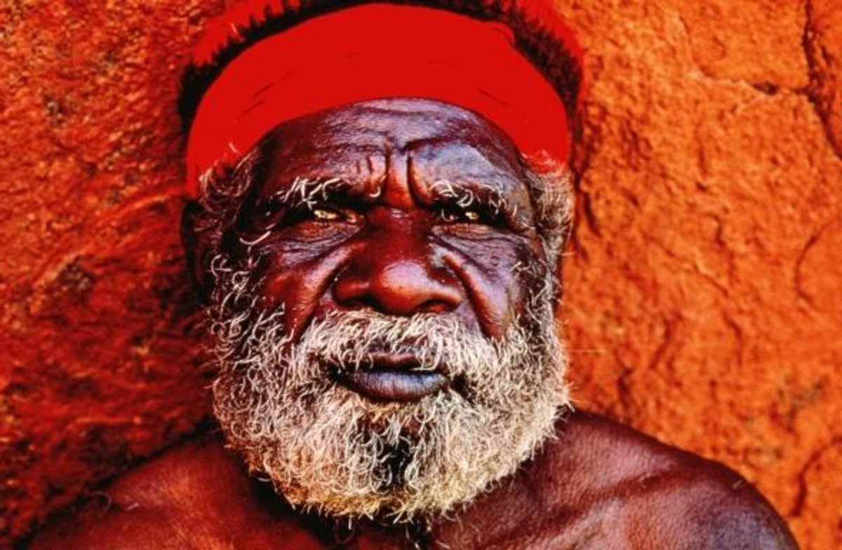 CynicSpectator's tweet photo. @Marcel4EU @ClassLibSponge Welcher dieser beiden Männer ist Japaner und welcher ist ein Aborigine? https://t.co/0At80JrPhL