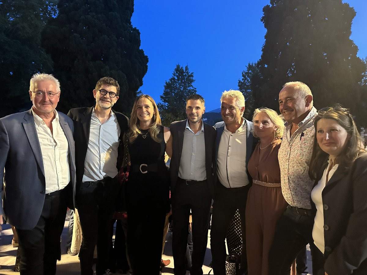 cedric_borel's tweet photo. Très fier ce soir de voir @noel_sylviane et @CyrilPellevat réélus au Sénat avec l’investiture de @Nouv_Energie et le soutien sans faille de @davidlisnard
Vous pouvez compter sur le soutien des élus @Nouv_Energie74 
@chaboettner @KarenTappaz @ANTOINEPat74 @bouchetjml https://t.co/MvDTDIHe0f