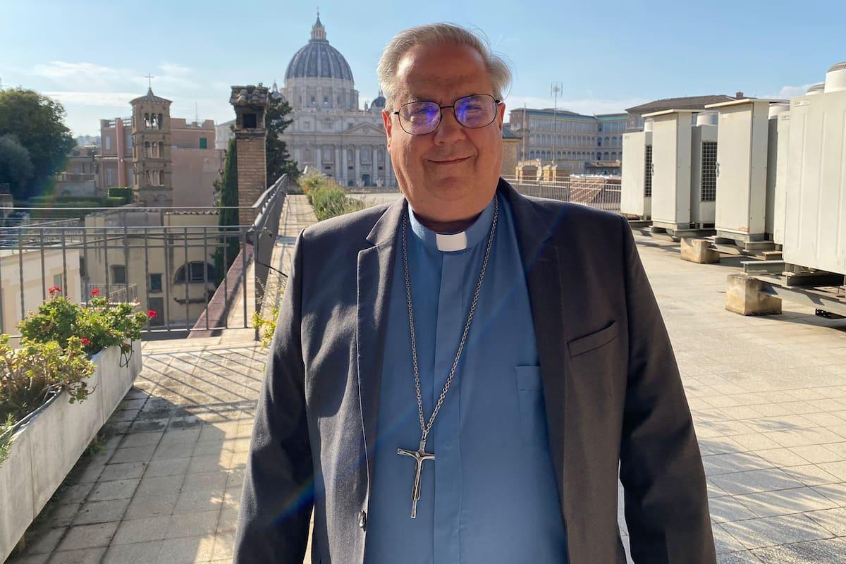 LANACION's tweet photo. Cardenal Ángel Rossi: “León XIV encontrará una Argentina cascoteada, socialmente bajoneada y en la que se escucha un lenguaje triunfalista” https://t.co/Mq6FcyWVAn https://t.co/gSEGY8EnGS