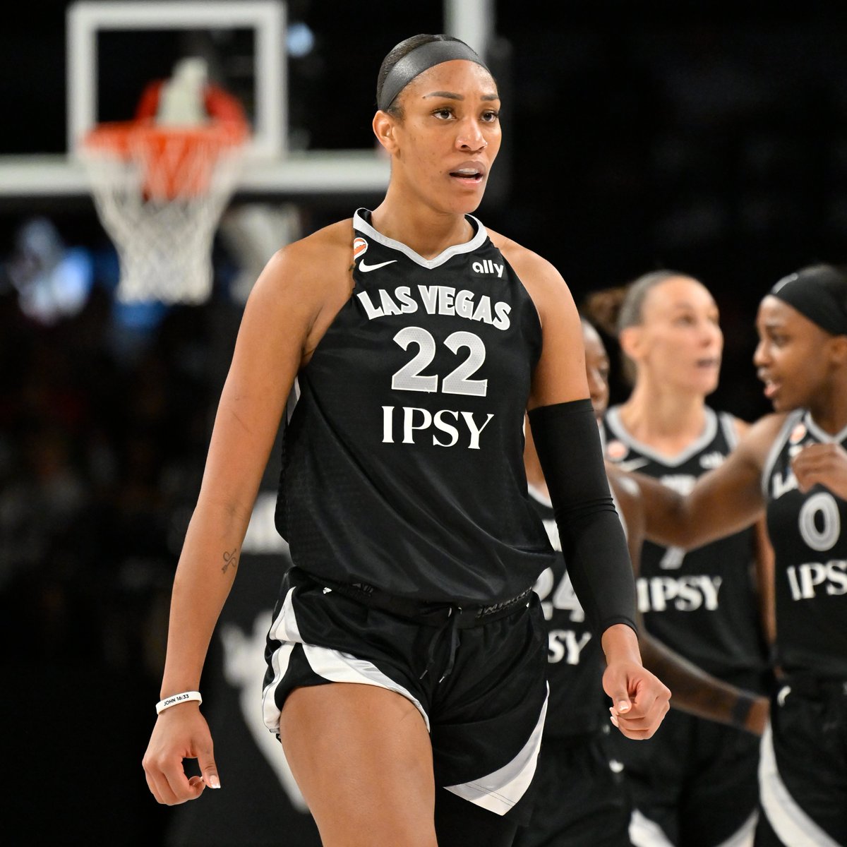 WNBA's tweet photo. We tried to tell you 🫣

A'ja Wilson is up to 30 PTS, 14 REB &amp; 4 BLKS on 12-15 shooting! https://t.co/mGyCYoSkYj