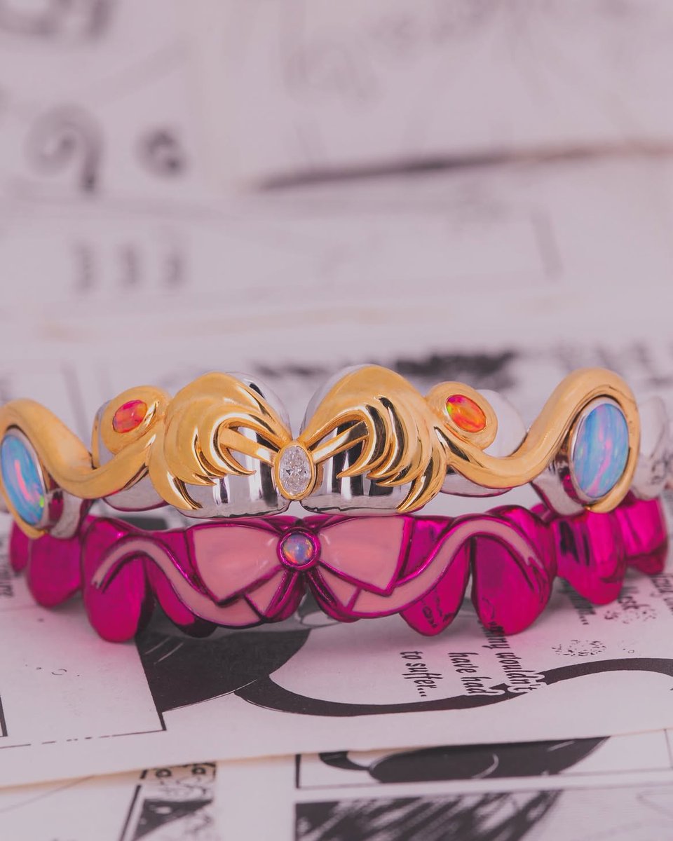 avntspace's tweet photo. A one-of-one Sailor Moon grill set by Dusaint Duvel, designed with Psychoghostkiller. https://t.co/vLcTgg7yvi