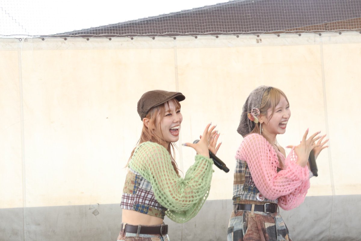 prinkchan's tweet photo. こがぷり！
過去一番の人だった。
新衣装新曲初披露！

衣装メンバーカラー取り入れてて秋っぽくなってて可愛かったよ💕
新曲PAKU-PAKUけいたろう君作詞作曲まいちゃん振り担当！みんな大好き食べ物の曲振りパクパク可愛さ満点！
みんなで覚えちゃおう♪

11月、12月どんなワンマンなのか楽しみだな〜 https://t.co/i6KcJFTW1F