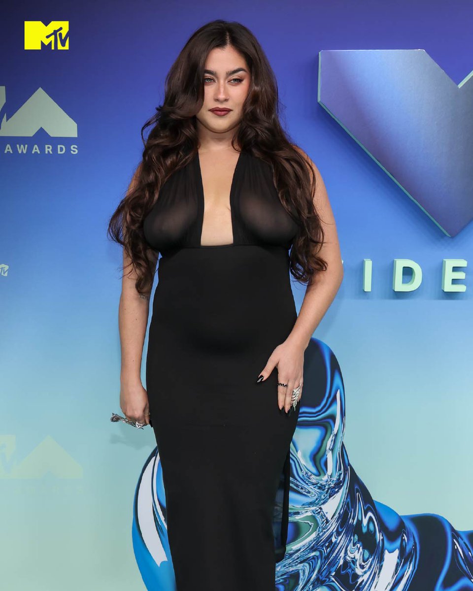 MTVLA's tweet photo. Mi humilde estándar 😍🫦

Lauren Jauregui llegó a los #VMAS 2026 https://t.co/V1zX4JYywD