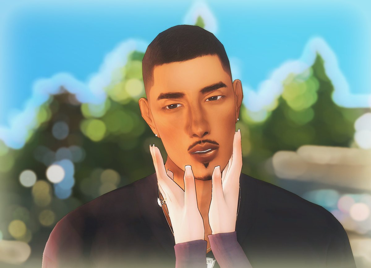 Fukatsims's tweet photo. a lot can change in a few months.. Dakota before and after a few months passed in my game.🖤 #sims #sims4 #sims4story https://t.co/draA4WCOAR