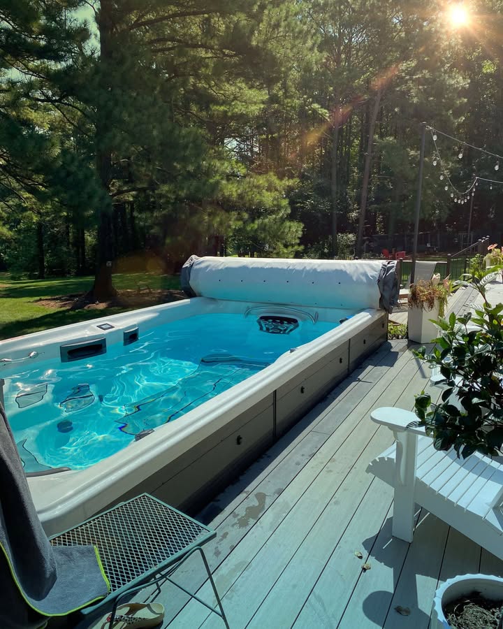 JeriBeneduncan's tweet photo. It’s wonderful to see our Master Spas swim spas transform backyards into beautiful, functional spaces. This stunning installation perfectly blends leisure and wellness. Visit us at 155 S Rosemont Rd, Virginia Beach, VA 23452! https://t.co/TmFsyvrF81