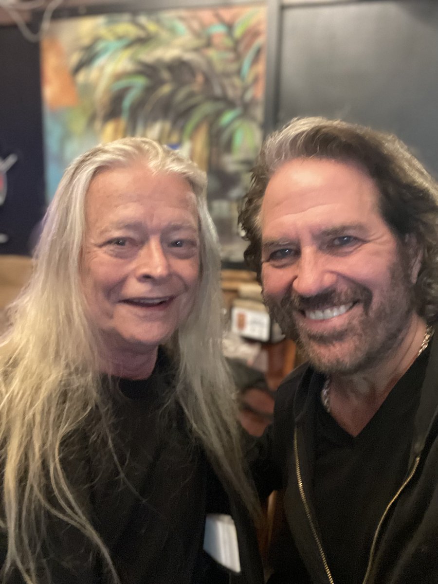 KipWinger's tweet photo. One of the best things about our gigs is that sometimes one of the greats shows up. The one and only #MaxNorman, producer extraordinaire! https://t.co/BUU1ImCENS
