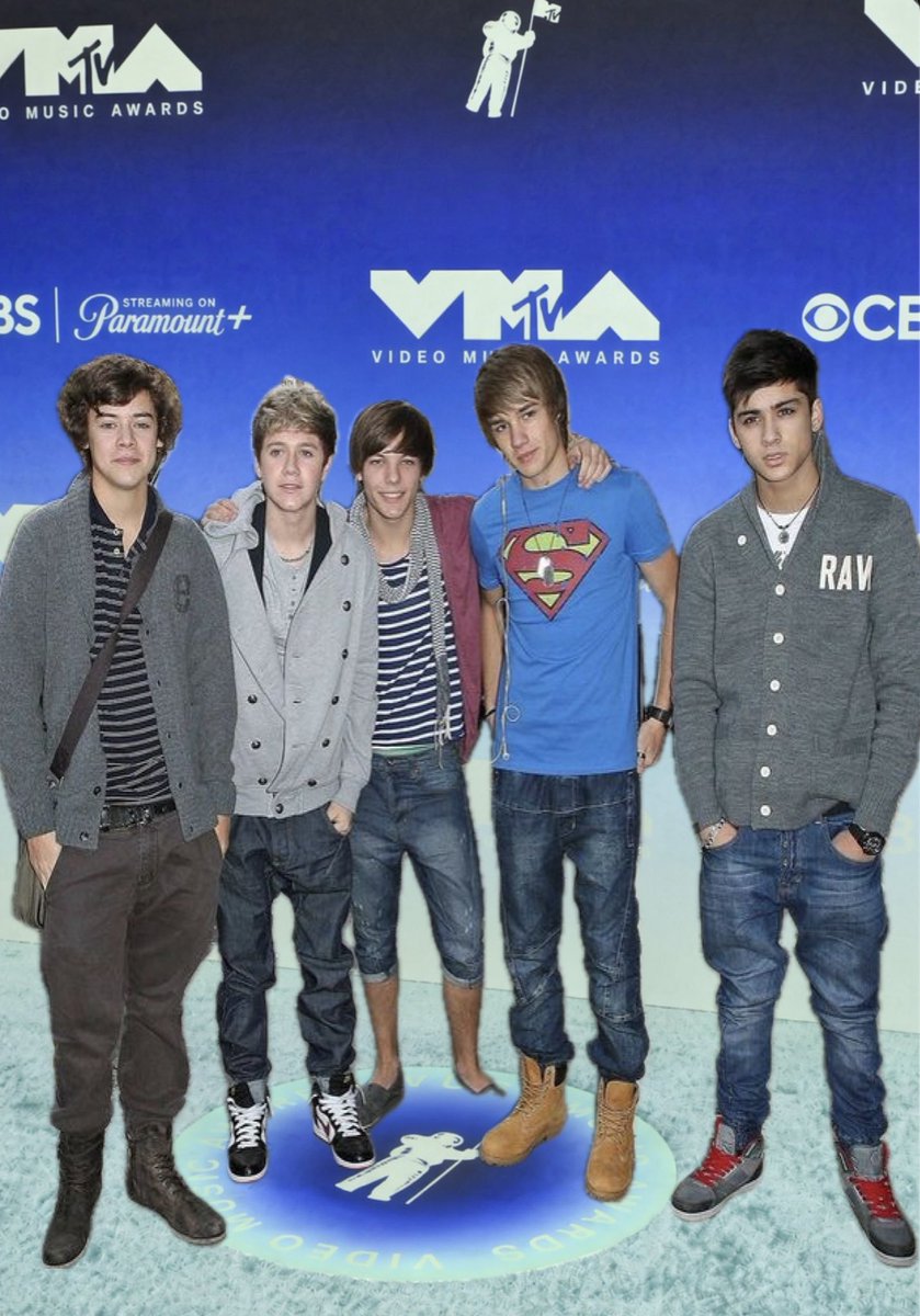 payno_foreever's tweet photo. one direction has arrived at the VMAs. https://t.co/o9D6qarivG