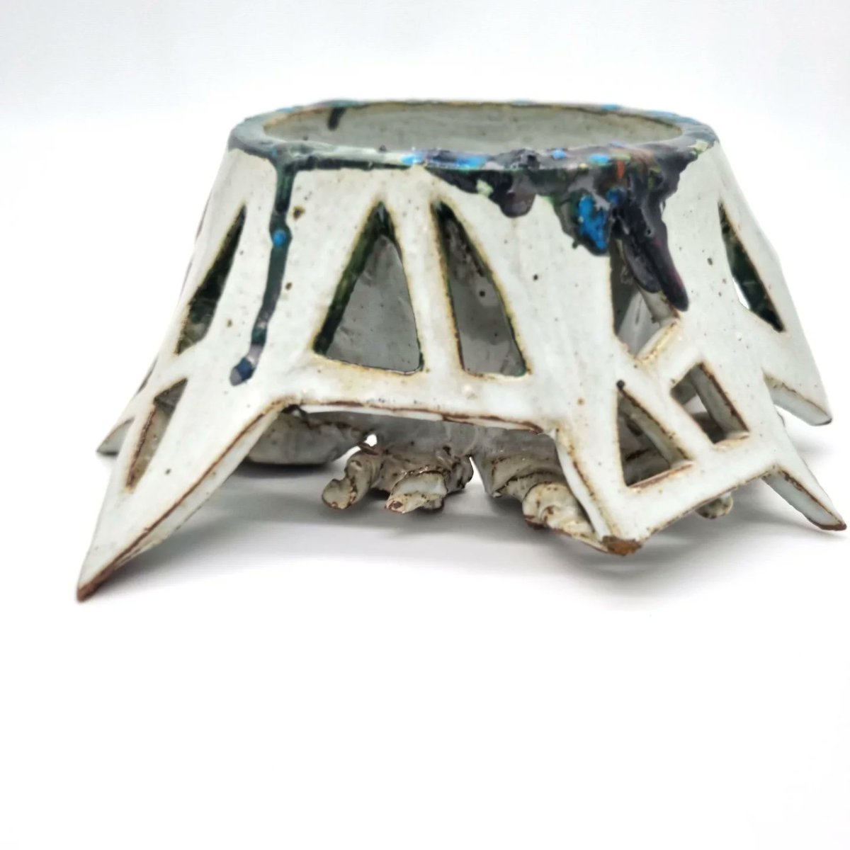DelorseSlightam's tweet photo. You see what you want to see

Ceramic, 29 × 26 × 10 cm. Linden Postcard Show 2025 
6 September–2 November 2025 https://t.co/As4dSzpGqF