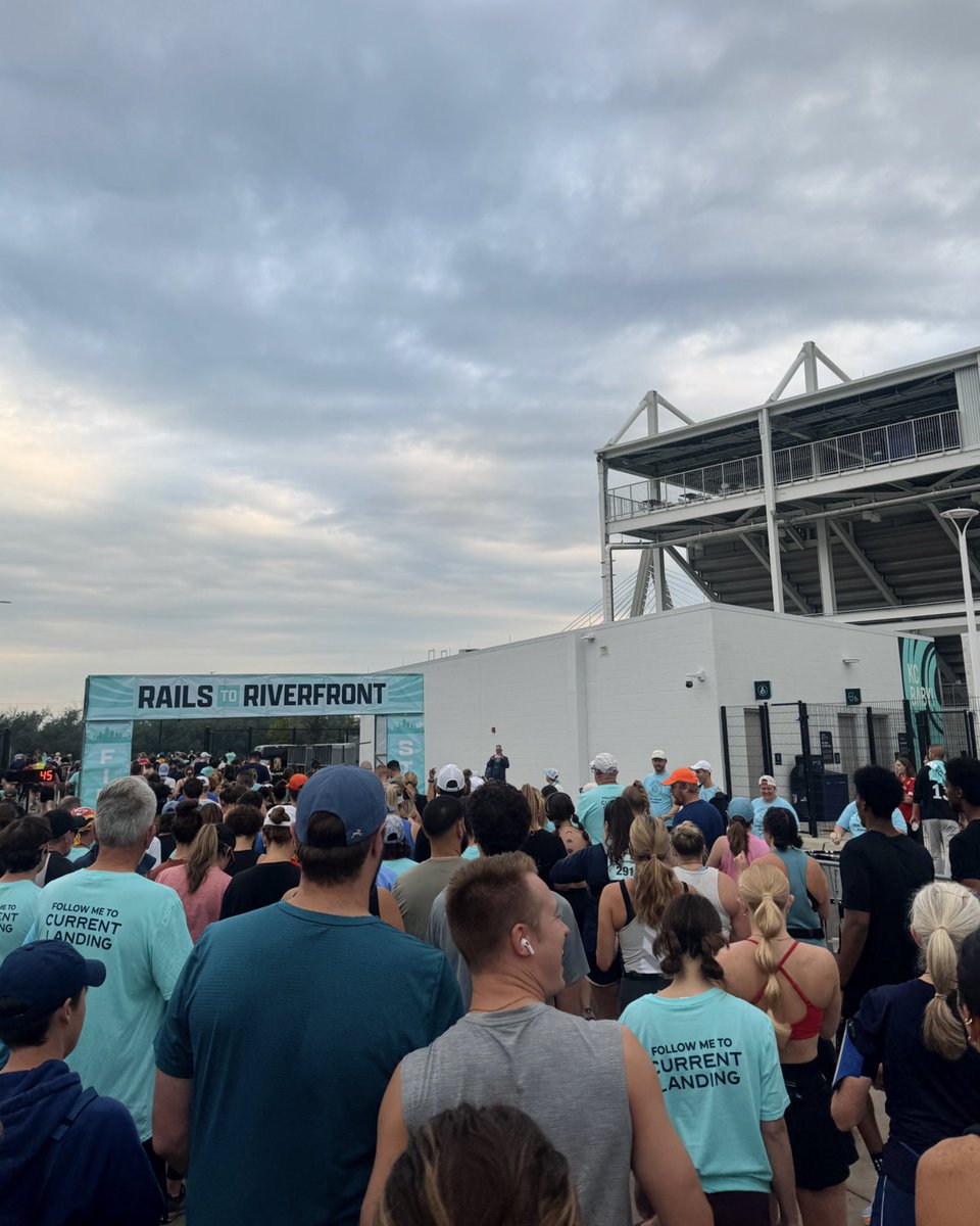 current_landing's tweet photo. Inaugural Rails to Riverfront ✔️

Shoutout to all the runners who came out for our first-ever 5k and 10k 👏🏟️ https://t.co/D21FXSjV5j