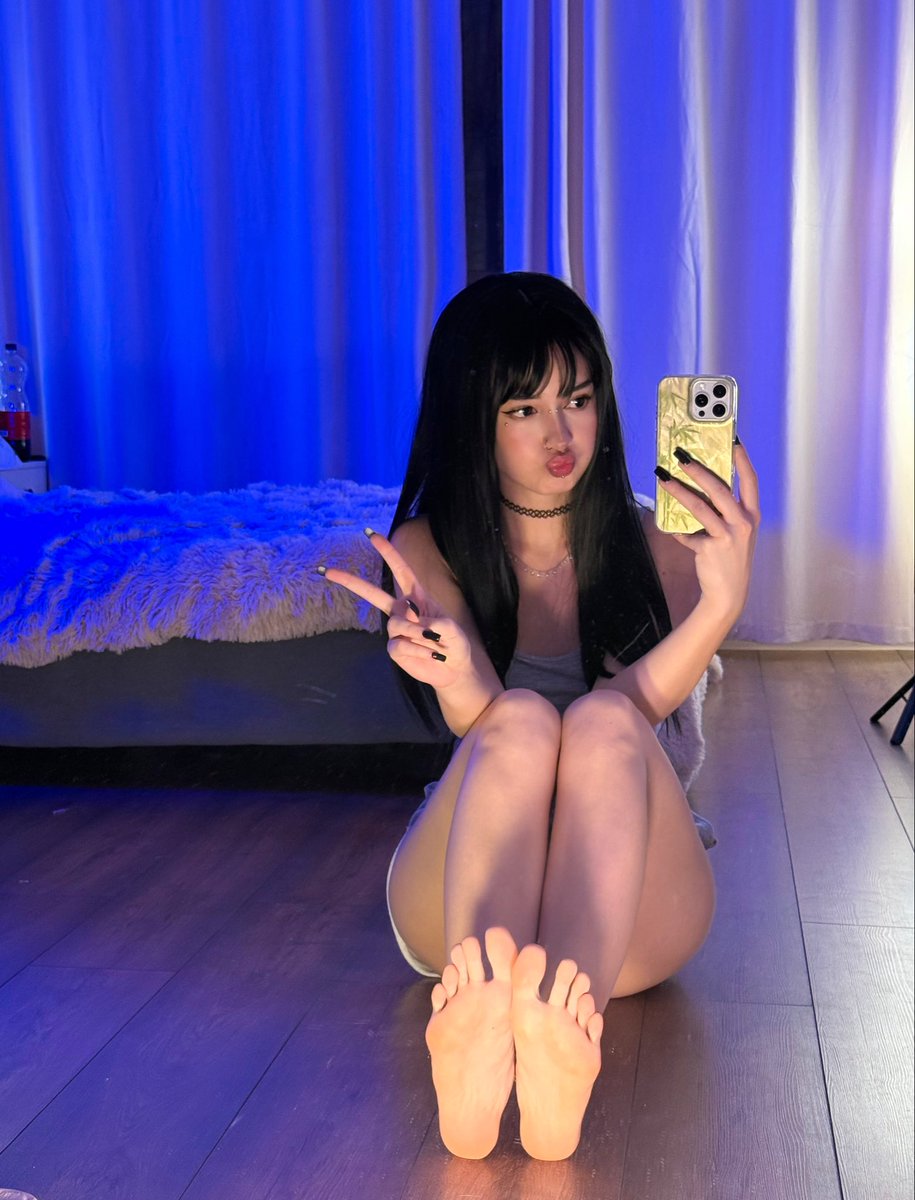 soniloonpaws's tweet photo. hi. stay 🖤 https://t.co/Egat4vnh3s