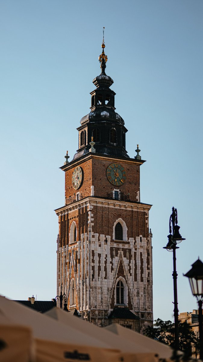 GuidedToursX's tweet photo. Kraków's Town Hall Tower stands alone on the Market Square.

The town hall it belonged to was demolished in 1820. They just left the tower. https://t.co/RctnxjUl1w