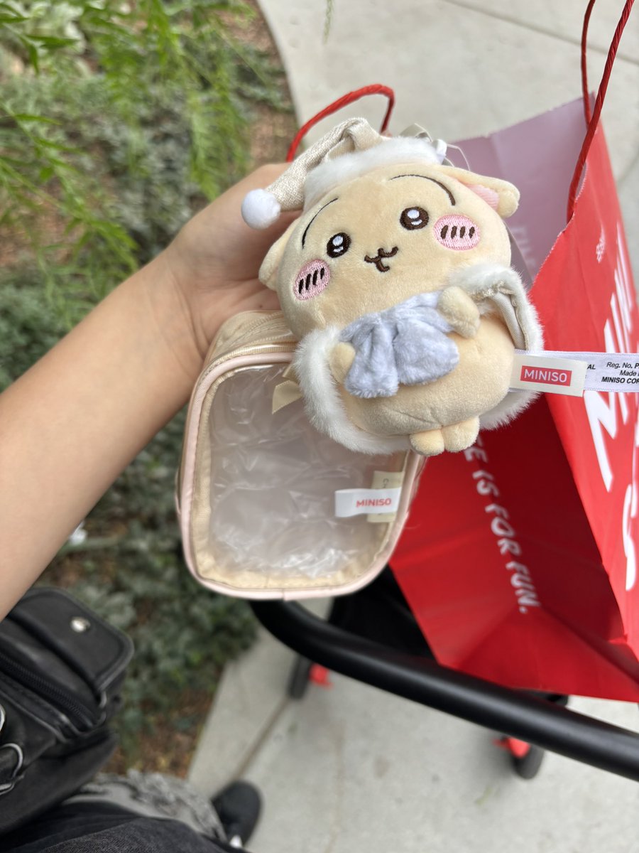 calpupnyx's tweet photo. bought my husband an chud. fuck. (he deserves it tho, hes a good boy) https://t.co/UugWOs8aLK