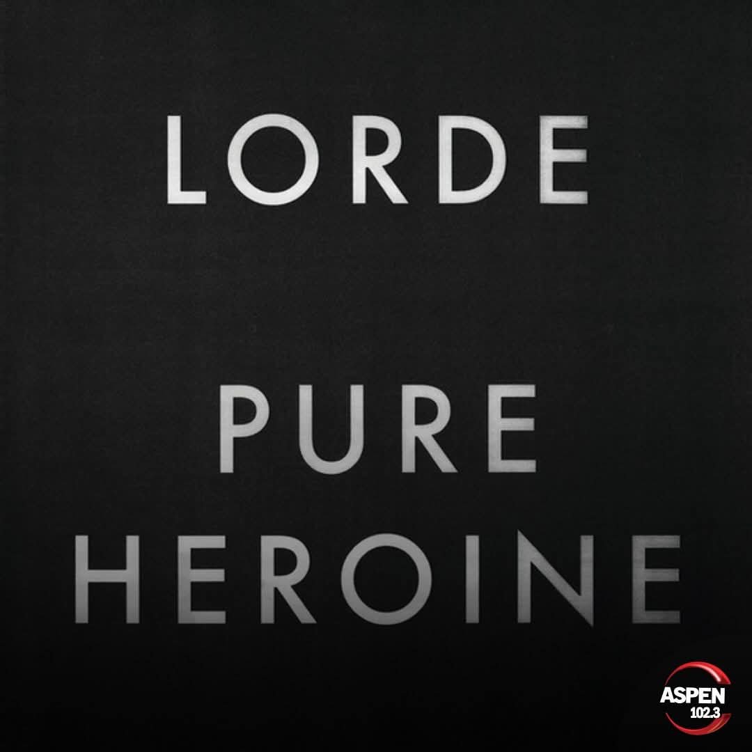 SebiQuintero's tweet photo. EFEMÉRIDES 27 DE SEPTIEMBRE

💿 Hace 13 años #Lorde, cantante, compositora y productora neozelandesa, publicó su álbum debut "Pure Heroine" que tiene su gran éxito “Royals”. https://t.co/C9KEE04EyO
