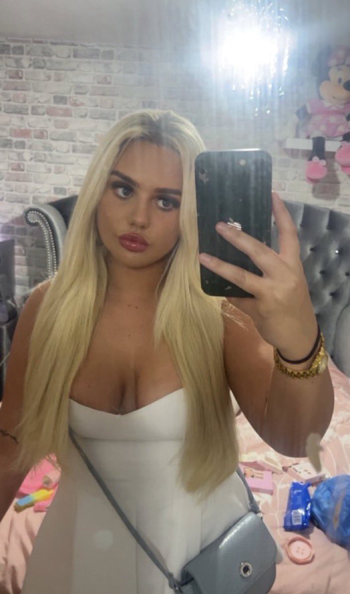 eefe_anna's tweet photo. I’m offering $50/30mins, $30/15mins $20/10mins video call session on here, FaceTime &amp; Snapchat!!!😍😈

Pick your choice 

Dm open to approach properly losers 

Findom femdom paypig cashcow humanATM walletdrain sissy humiliation cei https://t.co/9kazzTFvZV