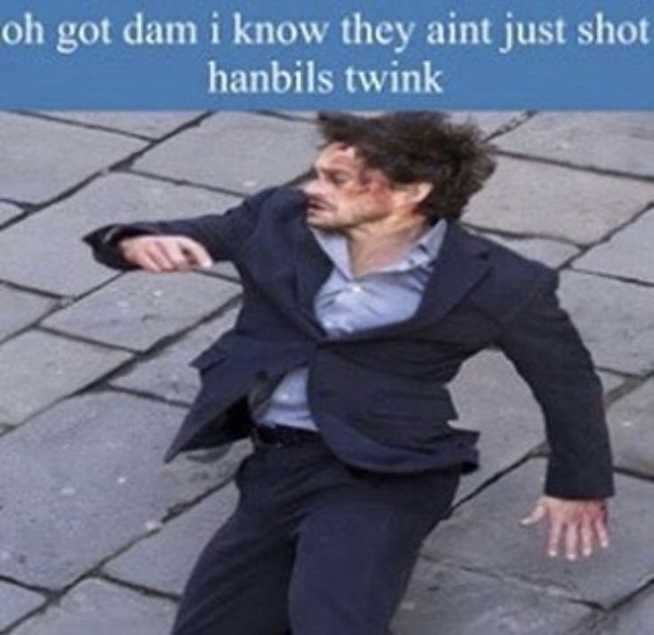 emileefazbear's tweet photo. this genre of photo, whatever it may be, will forever make me giggle https://t.co/bEQXgQpC8v