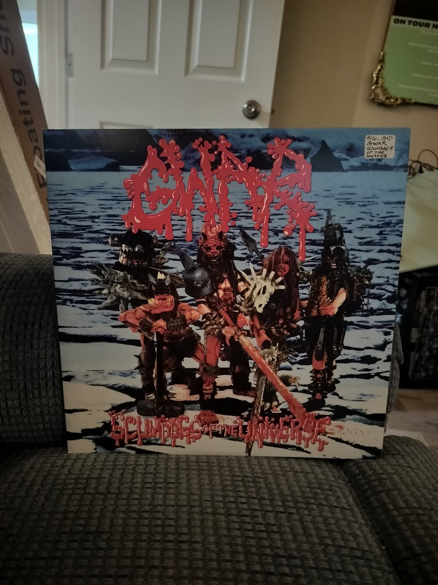 djpbe's tweet photo. Gwar - Scumdogs Of The Universe
Sexcuse me while I remember the Sexecutioner.
#ripchuckvarga #thesexecutioner #gwar #doublealbum #nowplaying https://t.co/WtJphzZ13f