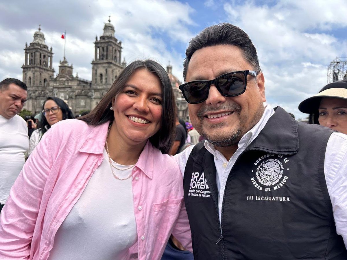 IsraelMorenoVC's tweet photo. Acompañé a nuestra presidenta, @Claudiashein, en la presentación de su informe Rendición de Cuentas: Honestidad y Resultados, un espacio para conocer los avances y las acciones emprendidas en favor de nuestro país.

Desde el @Congreso_CdMex, seguimos trabajando con responsabilidad y compromiso, impulsando iniciativas que contribuyan a consolidar la transformación y a construir un mejor futuro para todas y todos.

#IMR #Transformación