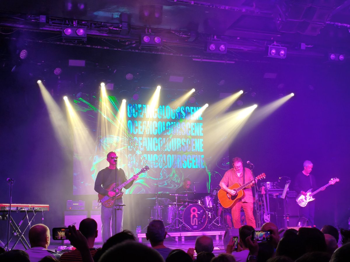 JaviApples's tweet photo. @ModorroDePueblo No te olvides de los Ocean Colour Scene. https://t.co/JhMrqSFY1b