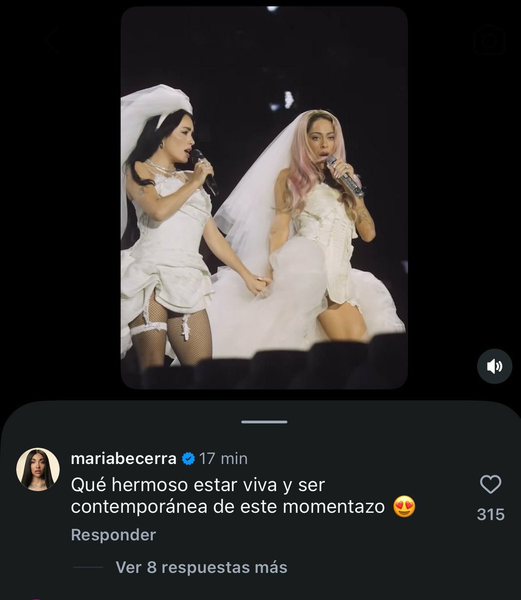 BecerraData's tweet photo. María Becerra sobre el icónico momento de Lali y TINI en River Plate “Qué hermoso estar viva y ser contemporánea de este momentazo”. https://t.co/VWeagybepi