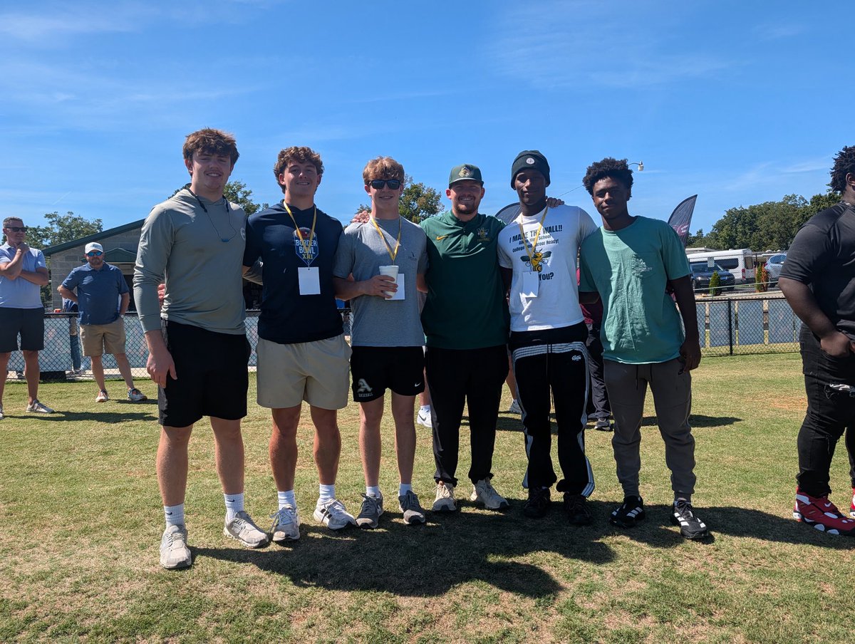 graykitchings's tweet photo. Wanted to thank @FleetFB for having me out yesterday! I had a great time with my teammates touring the school and meeting  @icoachfb. Can’t wait to be back. @DAWGHZERECRUITS @ItsKyleDawson @Recruit_Aiken @CoachJByrd_ @iguerin https://t.co/9kRJuPoqjO