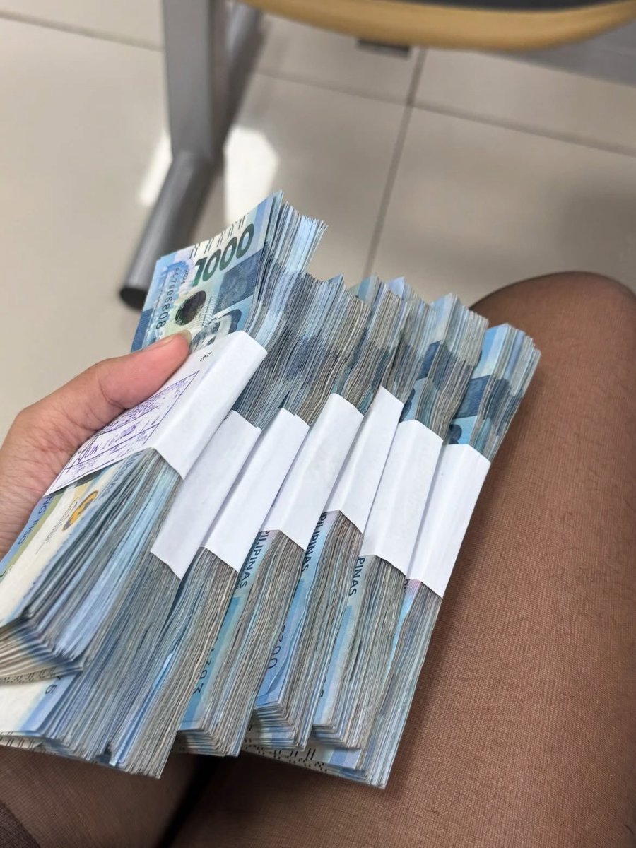 rvinjayx_'s tweet photo. manifesting millions 🪬🧿💸🤑 https://t.co/g7WOsHg1Tt