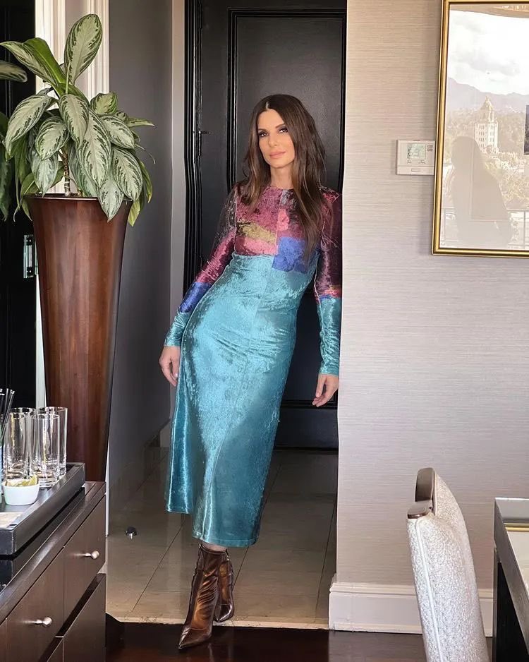 SandraBullpo2's tweet photo. HONEY ❣️CAN YOU RATE MY DRESS?1/10 👗💃🪩 https://t.co/8OQWpDbz1x