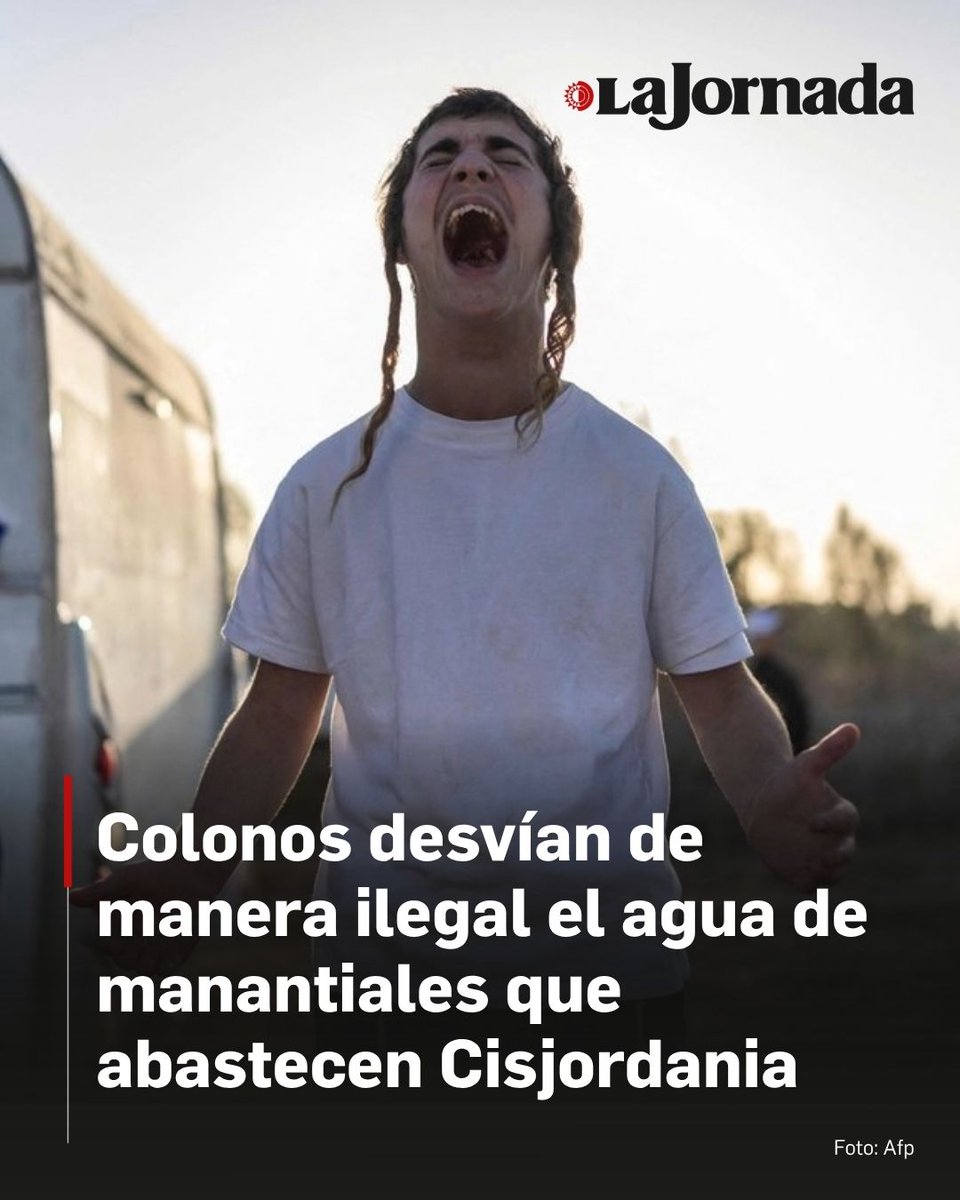 lajornadaonline's tweet photo. ⭕️ En Cisjordania reocupada, los colonos israelíes comenzaron a desviar ilegalmente el agua de los manantiales naturales que abastecen a los más de 2.8 millones de palestinos que viven en ese territorio y dependen del riego a sus cultivos para sostenerse.

El Cogat, organismo militar israelí que supervisa asuntos civiles en suelo cisjordano, reconoció que el líquido vital fue desviado “sin autorización” y adelantó que lo investigaría, mientras el agricultor palestino Saad Nemer, de Fasayil, sostuvo que el corte en el suministro de agua destruyó sus campos, y añadió que su familia tiene documentos que prueban la propiedad de la tierra.

Lee más aquí 👇
https://t.co/ya88esFhkR