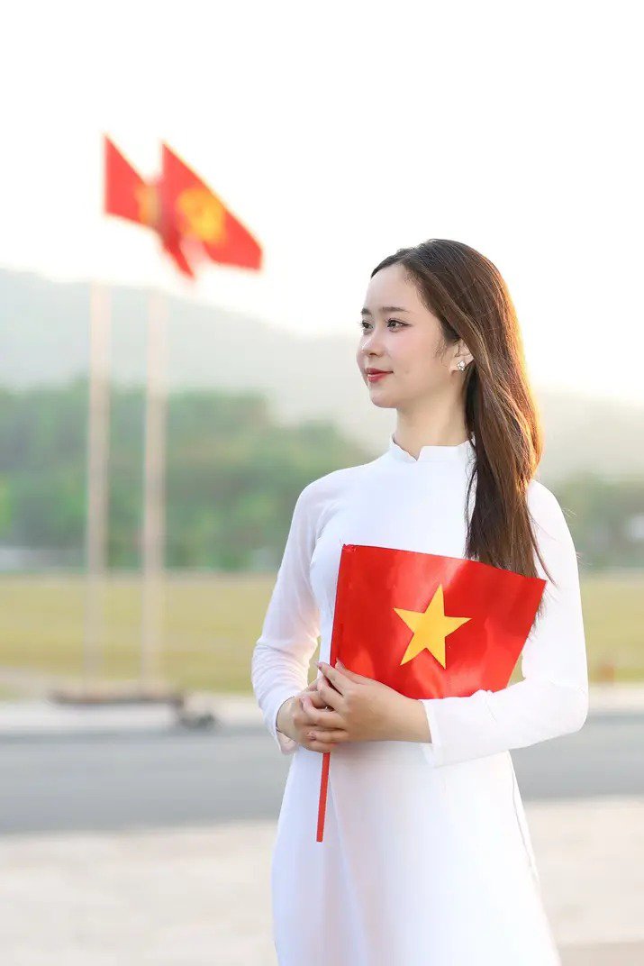 TingKaiHou's tweet photo. Thứ Hai ơi, hôm nay là ngày đầu tuần rồi phải không?

Bé sẽ cố gắng chăm ngoan, học hành chăm chỉ  
Từng việc nhỏ cũng làm cho tròn, không để ai phải nhắc  

Thứ Hai này bé ngoan được chứ, đúng không? https://t.co/2pmtOo42Ge