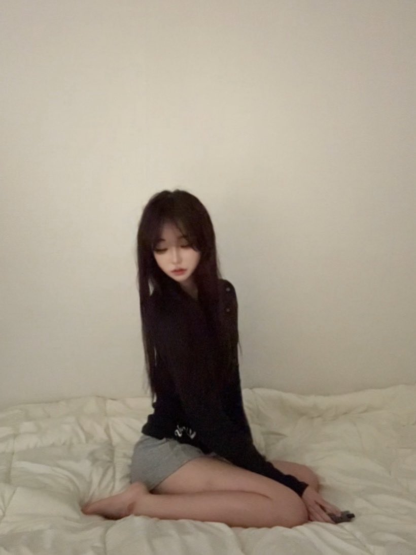 lxogix's tweet photo. 케엨임 영정당햇삼ㅜㅡ 
선팔맞팔합니당 알티 해주세여

#일상계𝕏친소 #일상계_𝕏친소 
#우울계𝕏친소 #우울계_𝕏친소 
#정병계𝕏친소 #정병계_𝕏친소 https://t.co/WvFRD8q2aZ