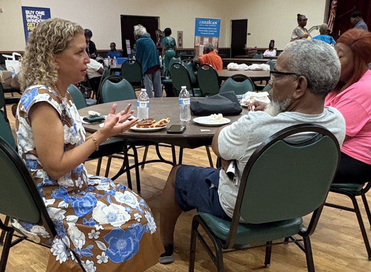 DWStweets's tweet photo. Great to join the Greater South Florida Chamber’s Senior Health &amp; Wealth Management Summit and share with Broward seniors how I’m fighting skyrocketing healthcare prices.

As Medicare faces attacks and life is increasingly unaffordable, I’m working 24-7 to lower our costs. https://t.co/SFkG7RALeD