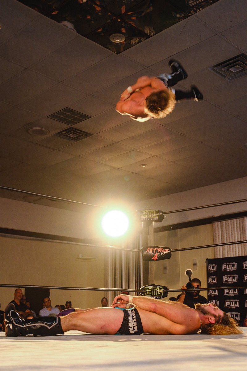 Bodega_Papi's tweet photo. ⭐️ ETU Presents: Marcus Mathers AIW4 ⭐️

A night to remember. 
Full of moments you won’t forget. 

#WatchETU | @ETUwrestling https://t.co/oCv7ZvdKB1