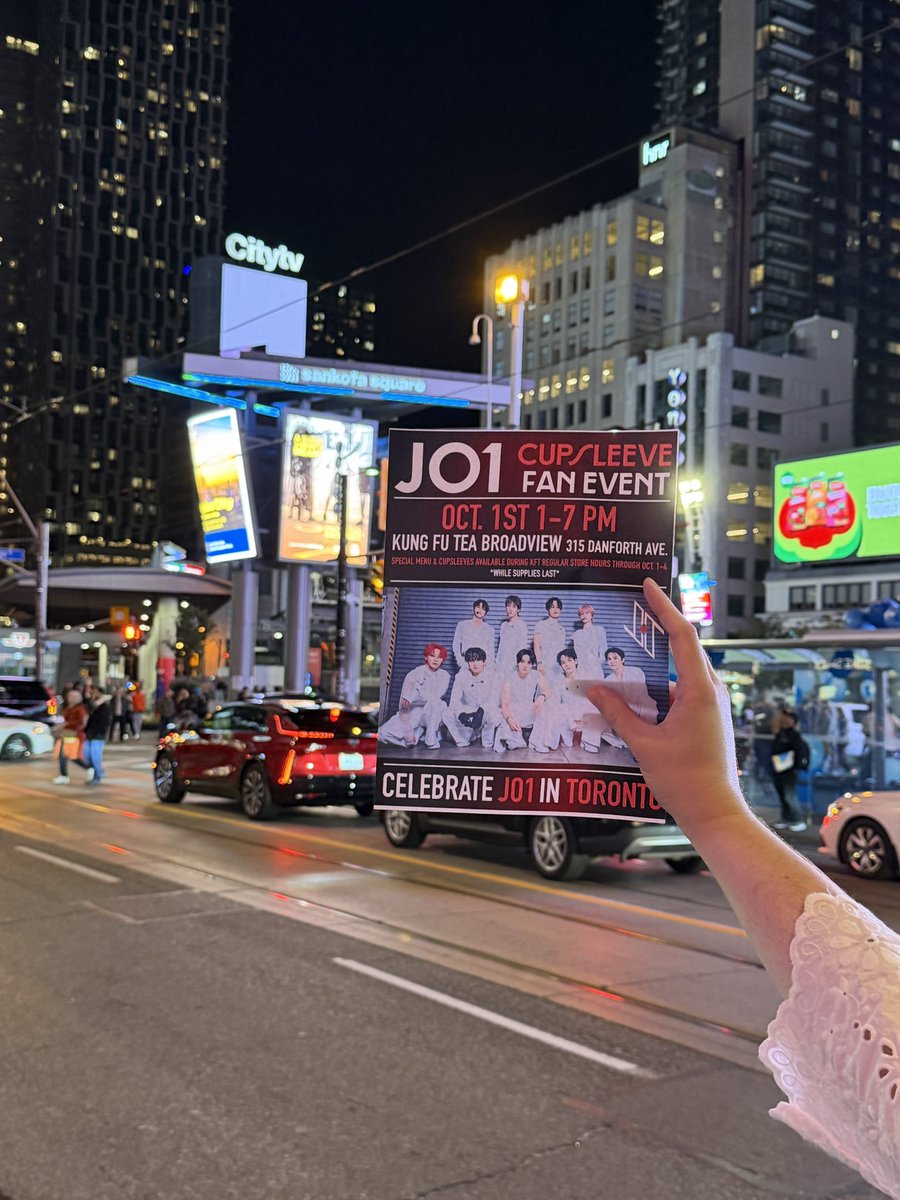 hleota_robin's tweet photo. Less than 6 more days until JO1 are in Toronto and only 5 more days until our cupsleeve event! 
Posters are up all around Toronto! 

I wonder if any Jams would be able to find them!

#J01 #J01_in_NorthAmerica #J01_Animal #ジェイオーワン https://t.co/BEVzMG8lPU