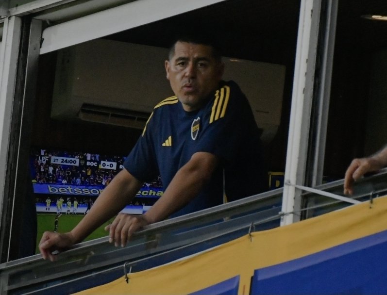 corazonenpez's tweet photo. Sabes quien lo trajo a Boca? Juan Roman Riquelme.
Sabes quien no lo convocó a la selección Ecuatoriana? Jajajaja jajajaja. https://t.co/ZXUwrRPvOW