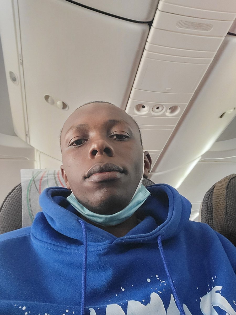 abviokbest's tweet photo. GN legends 🌙

Long day, but grateful for the journey, the lessons, and the people who keep showing love. ❤️

New city, new chapter, same energy.
Tomorrow, we go again. 🫡🔥

Sleep well, legends. 💯 https://t.co/QihKbavnv1