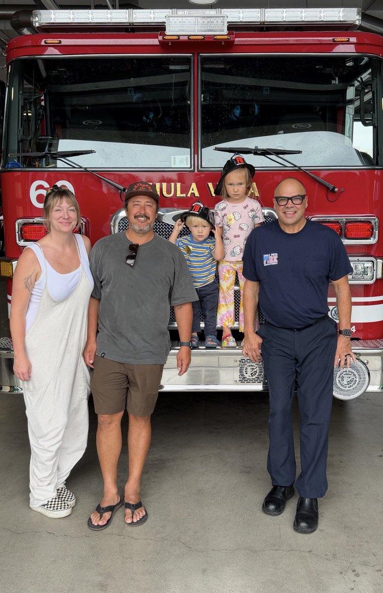 cvfdff's tweet photo. Pretty cool to have my two grandkids stop by for a visit https://t.co/dWHnfrYoLb