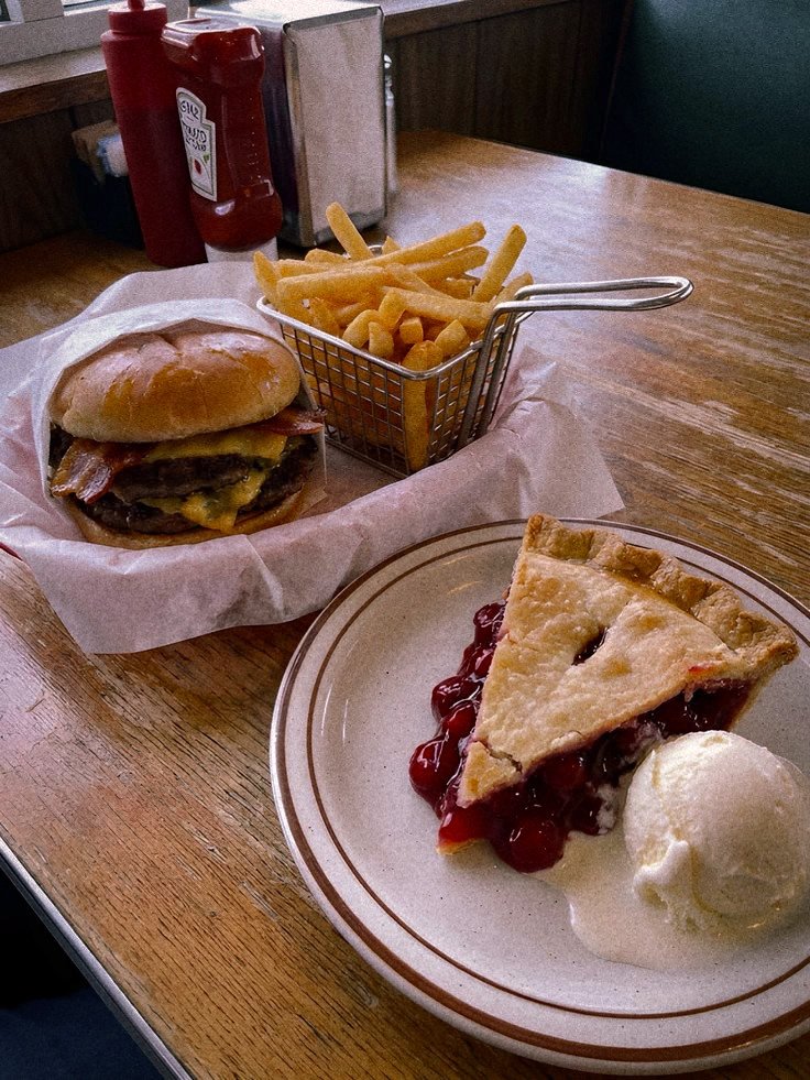 ECH0ANDEMBERS's tweet photo. ᅠᅠ
                   
ᅠᅠ
ᅠᅠ

           munchies from the cafe.ᐟ

ᅠᅠ
ᅠᅠ

ᅠᅠ https://t.co/1qZWybuzjD