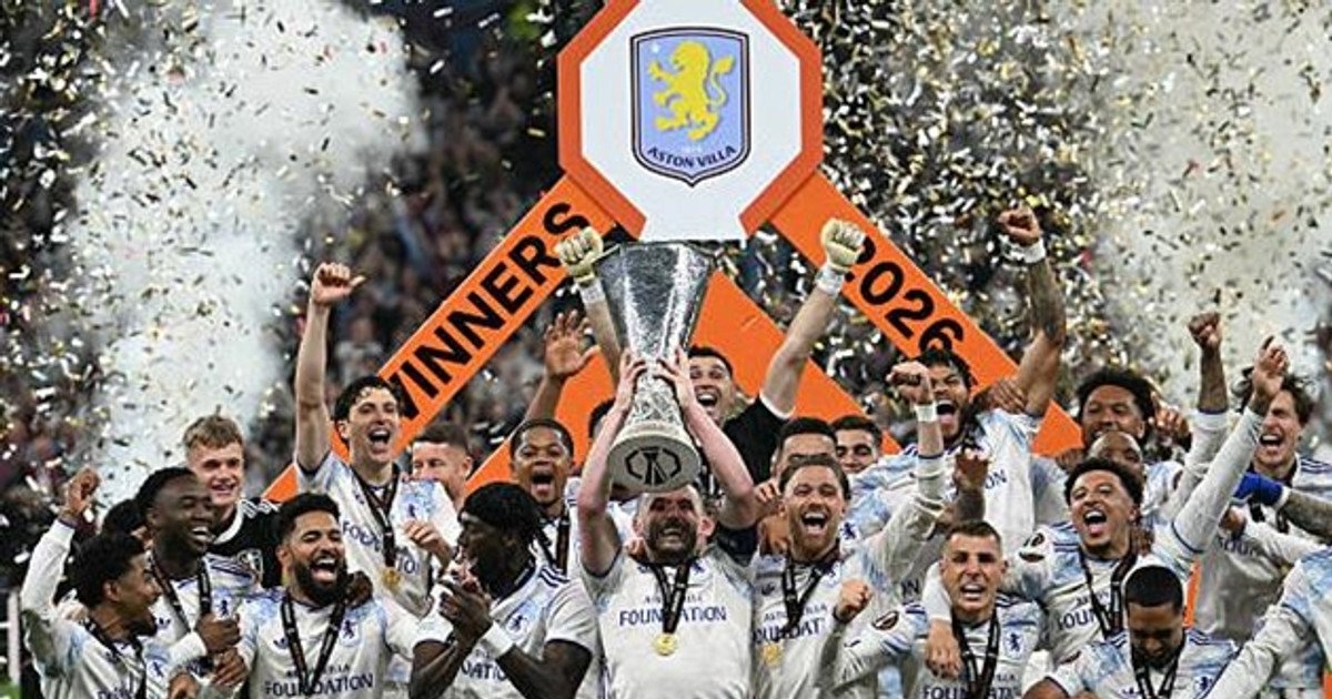 BillyWhiz's tweet photo. Aston Villa won this during the darkest hours of the EPL, no cheating, no loop holes, Just a great football club with great owners and the best manager. #avfc https://t.co/DGnGgj2Bwv
